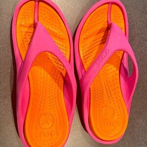 ~~Crocs Thong Flip Flops Pink  Orange Women 8 Men 6